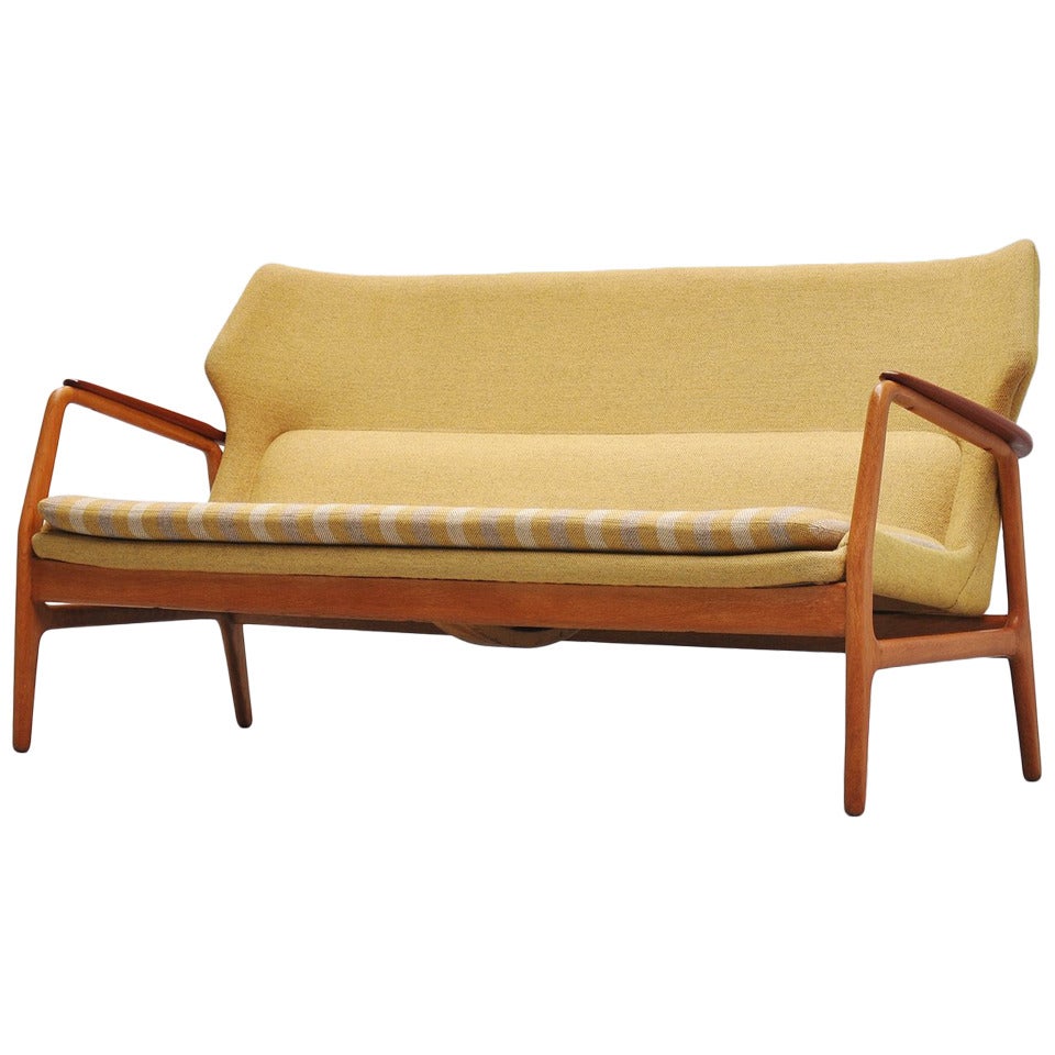 Bovenkamp wingback lounge sofa by Aksel Bender Madsen 1960