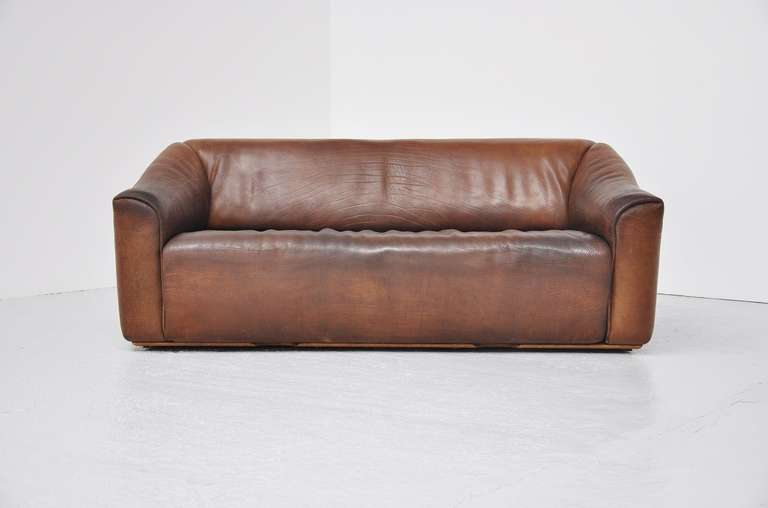 Mid-Century Modern De Sede DS47 3 seater sofa in brown thick Bullhide 1970