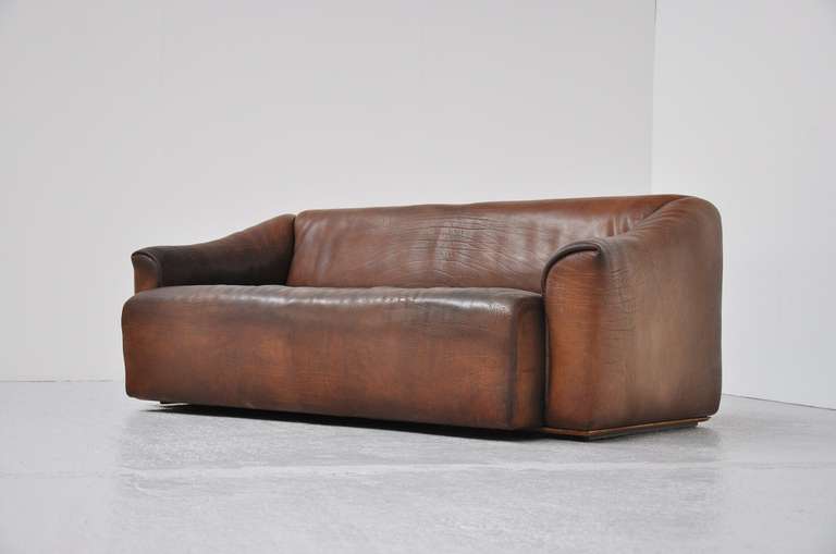 De Sede DS47 3 seater sofa in brown thick Bullhide 1970 2