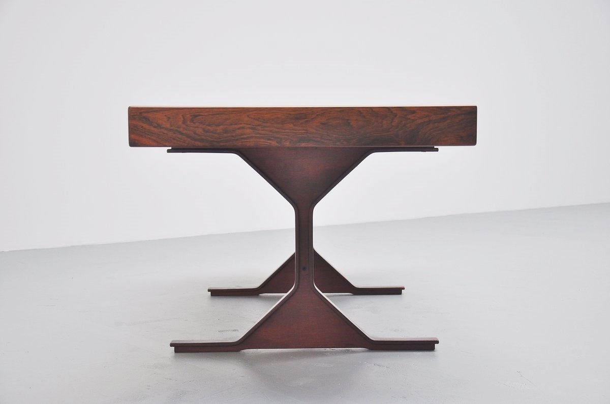 Gianfranco Frattini Rosewood Desk for Bernini, 1956 In Excellent Condition In Roosendaal, Noord Brabant