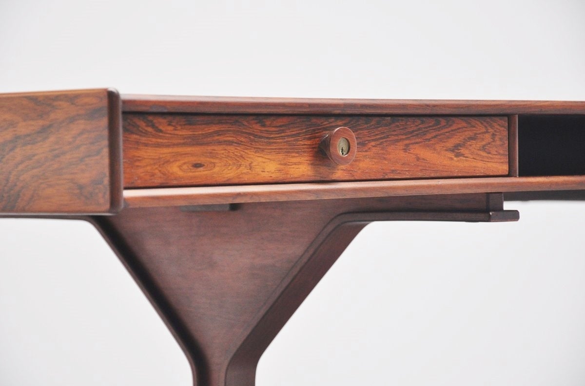 Gianfranco Frattini Rosewood Desk for Bernini, 1956 1