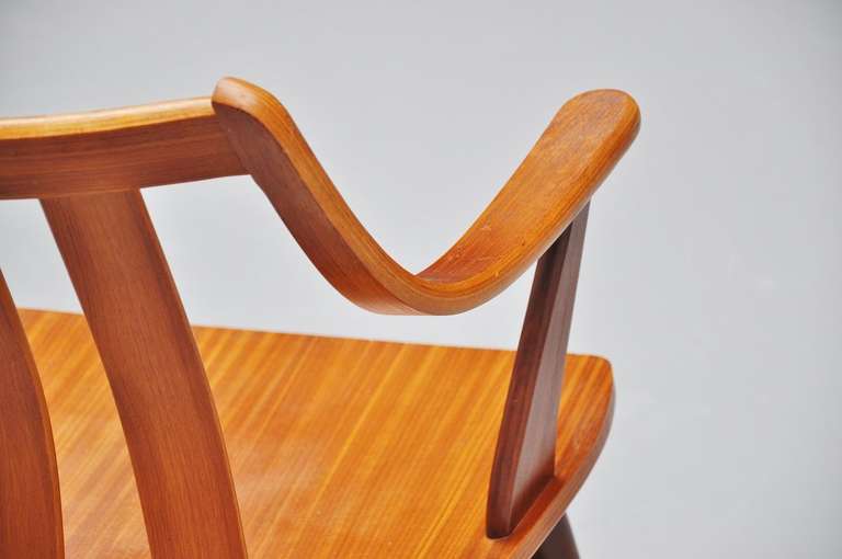 Mid-20th Century 20 Dutch Plywood Dining Chairs in the Manner of Hans Brattrud, 1960