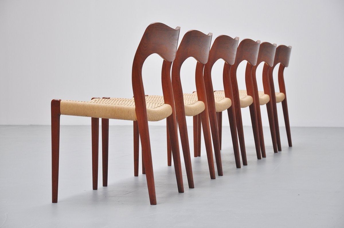 Scandinavian Modern Niels Møller Dining Chairs, Model 71 in Teak, Denmark 1951