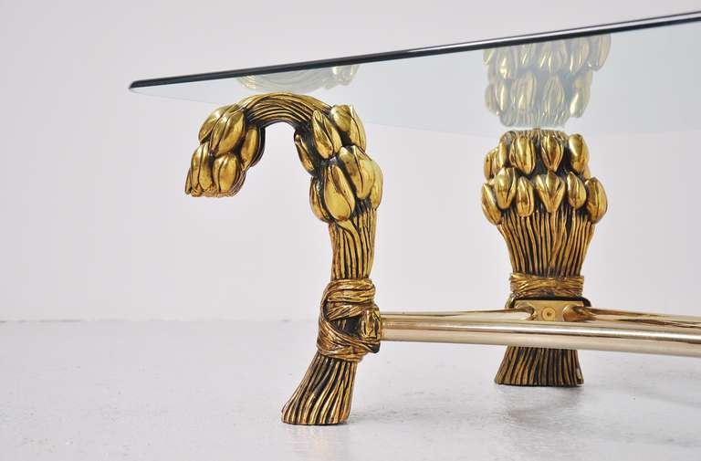 Brass Sculptural Tulip Table, Belgium 1970 Willy Daro Attributed In Excellent Condition In Roosendaal, Noord Brabant