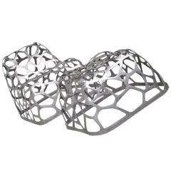 Anon Pairot cell chair made of moulded aluminum 3