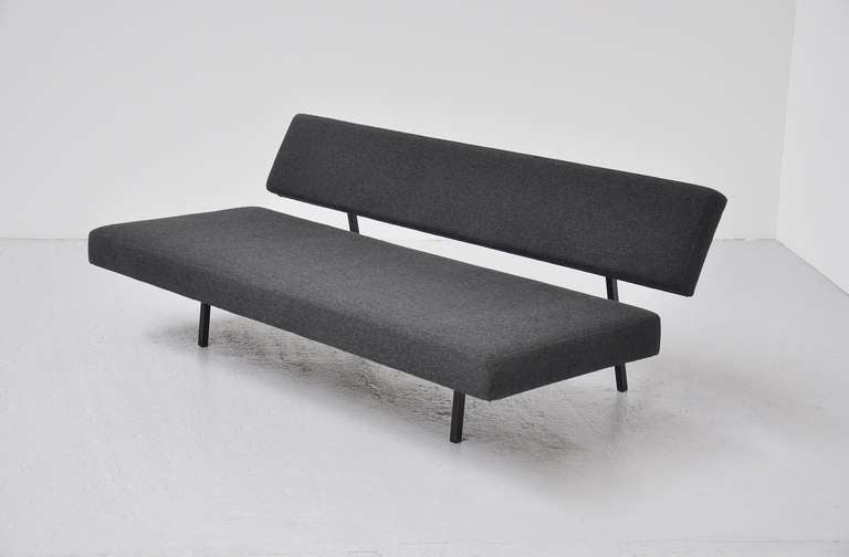 Mid-Century Modern Martin Visser BR03 sleeping sofa 't Spectrum 1960