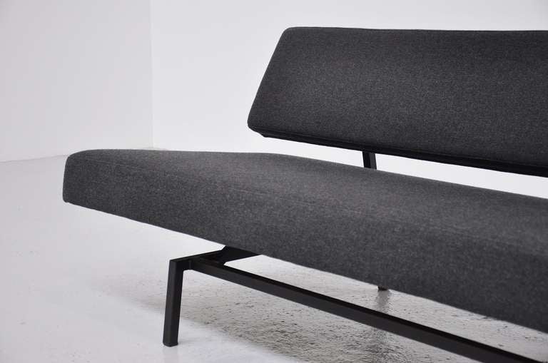 Martin Visser BR03 sleeping sofa 't Spectrum 1960 1