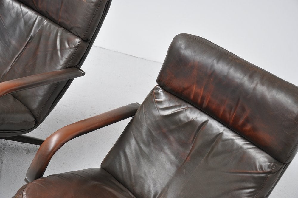 Late 20th Century Geoffrey Harcourt Artifort F154 leather swivel chairs Paulin era