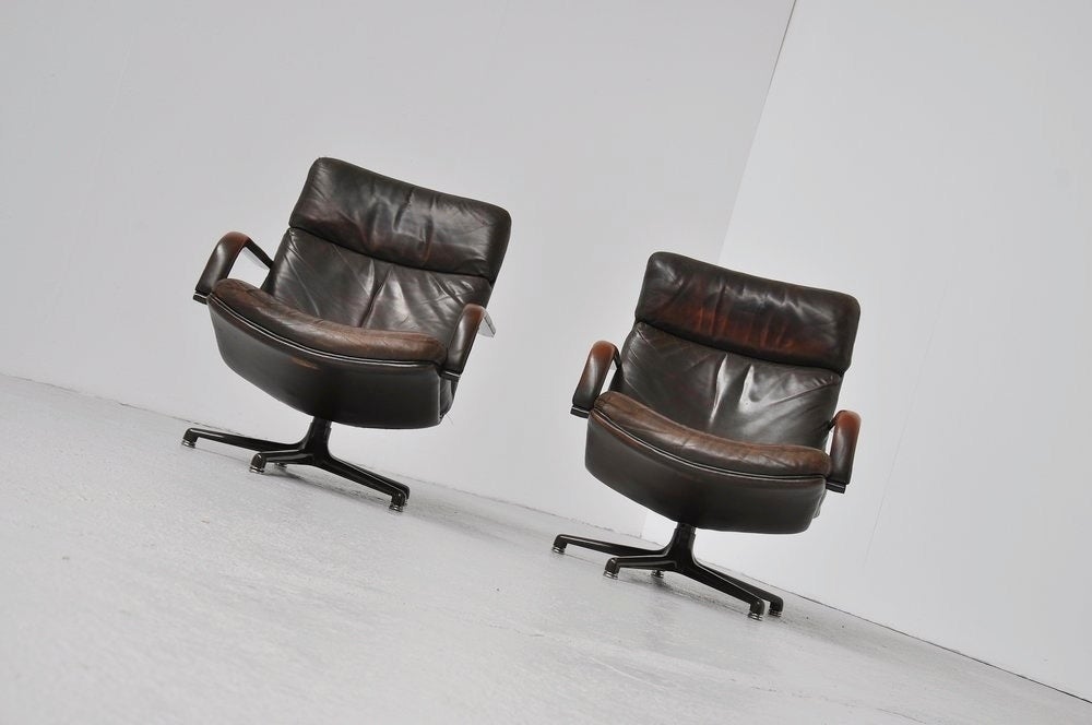 Geoffrey Harcourt Artifort F154 leather swivel chairs Paulin era 1