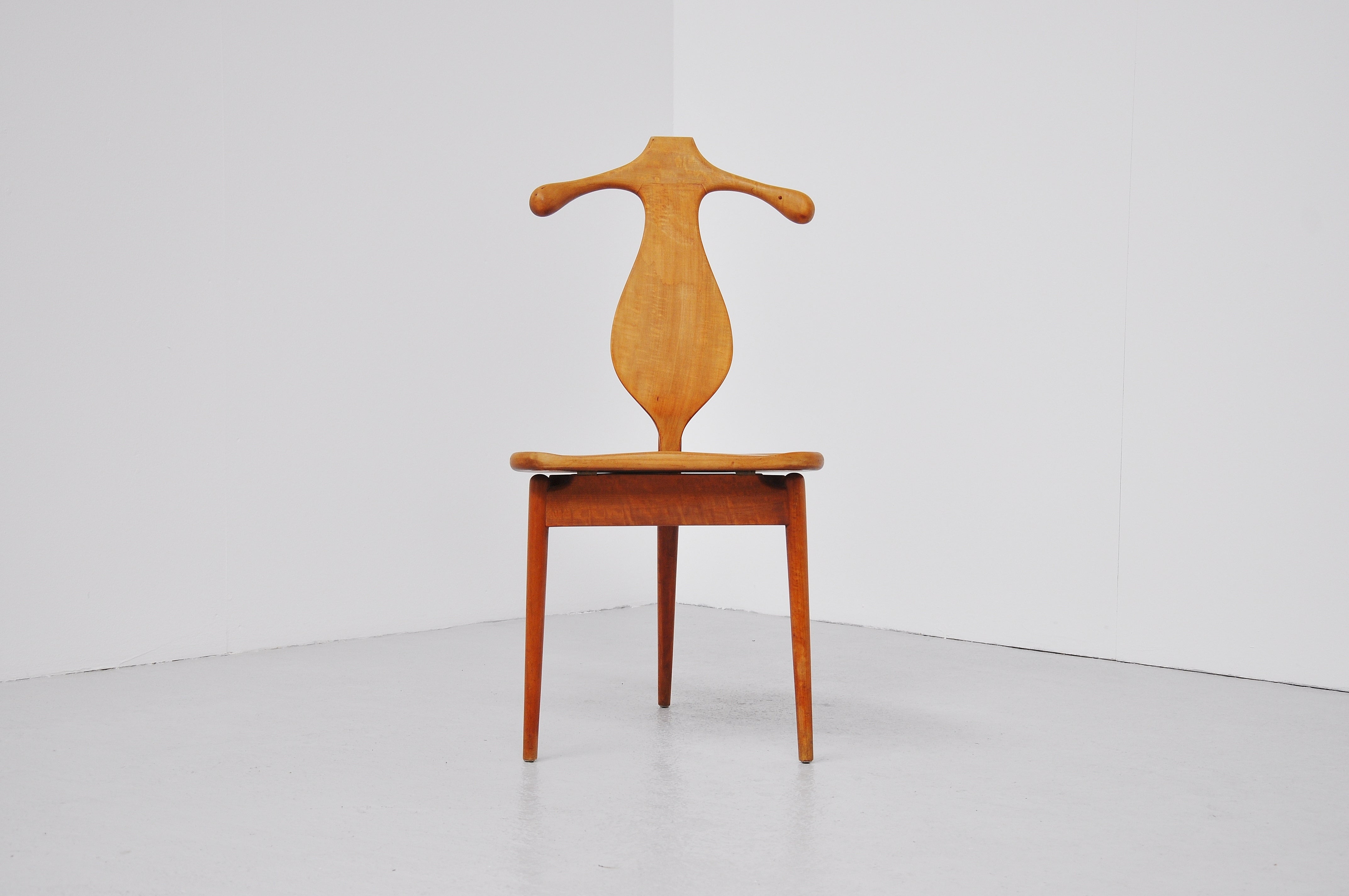 Chaise de valet à la manière de Hans Wegner 1950