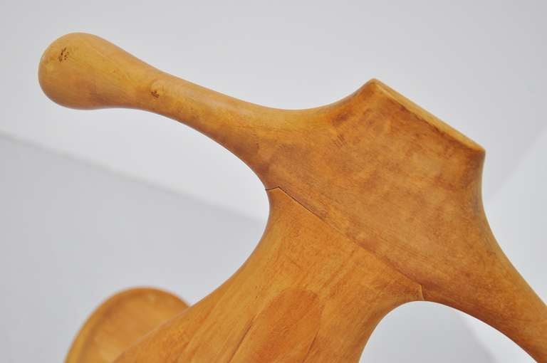 Chaise de valet à la manière de Hans Wegner 1950 État moyen à Roosendaal, Noord Brabant