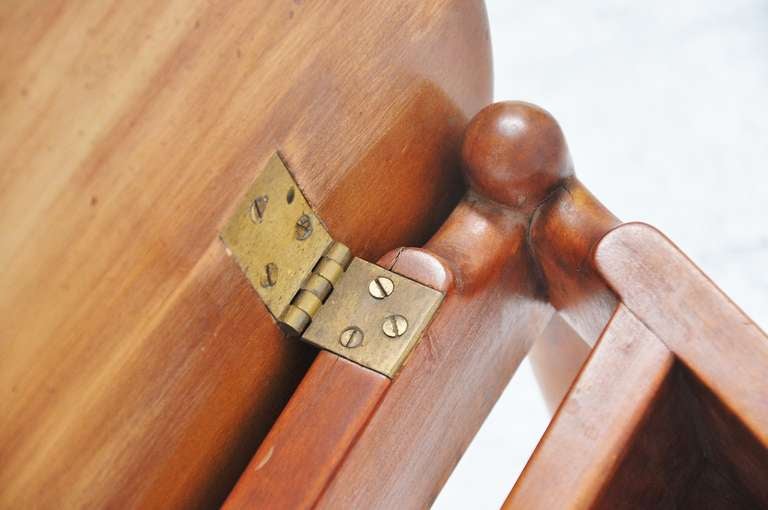 Hêtre Chaise de valet à la manière de Hans Wegner 1950