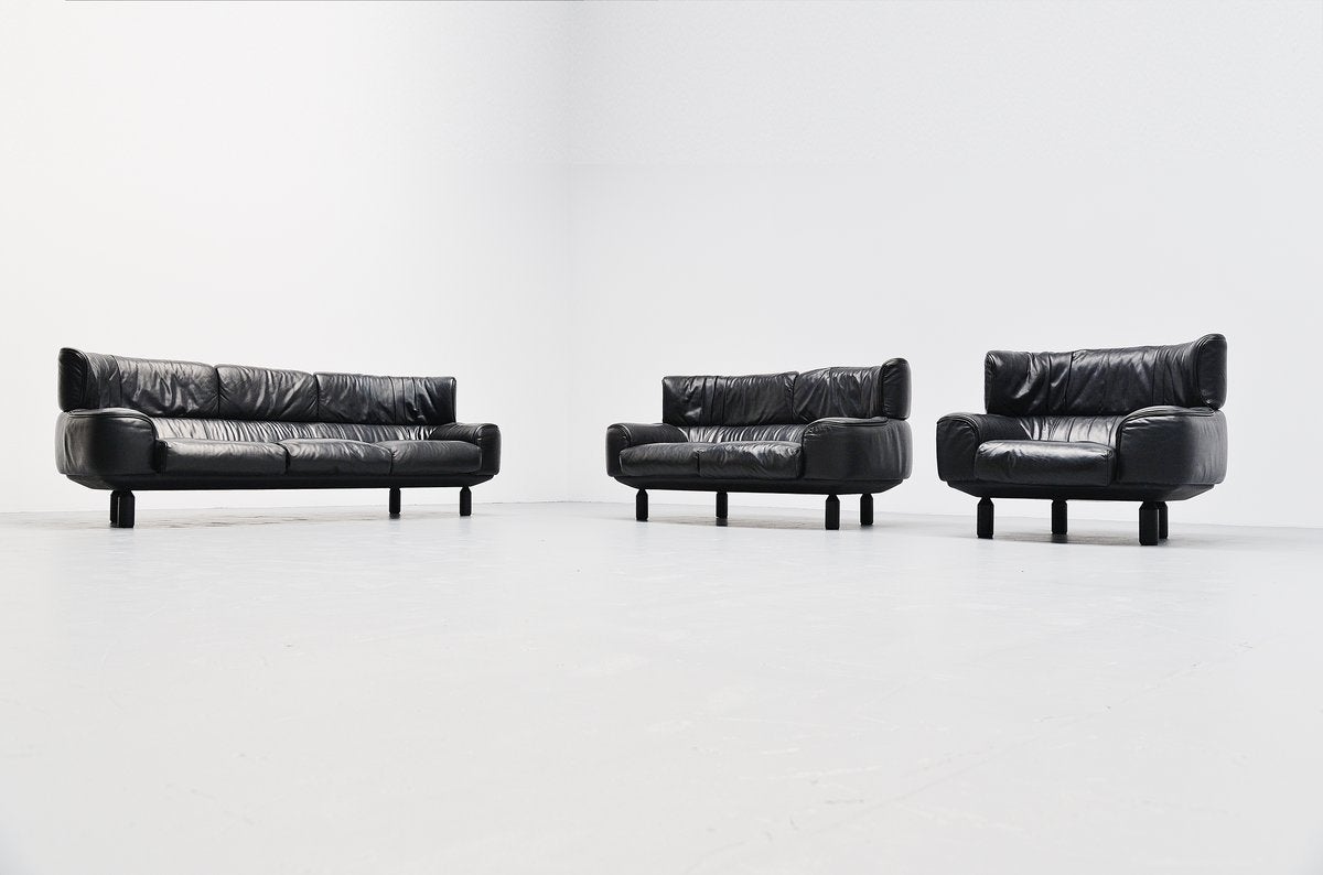 Gianfranco Frattini Bull Sofa Set for Cassina 1987 In Good Condition In Roosendaal, Noord Brabant