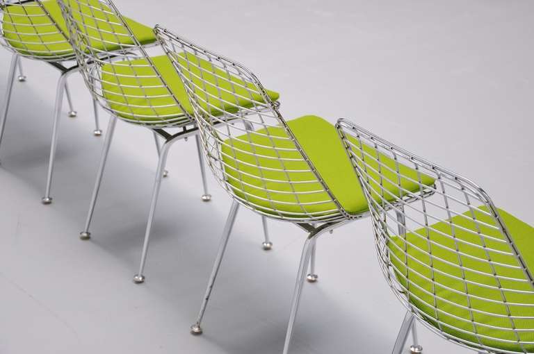 Artimeta Wire Frame Dining Chairs, Holland, 1970 In Good Condition In Roosendaal, Noord Brabant