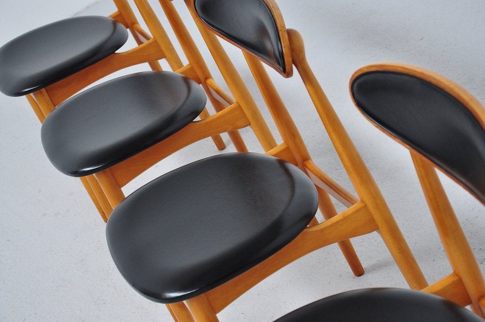 Norwegian dining chairs set of 4 in beech and black vynil at 1stdibs