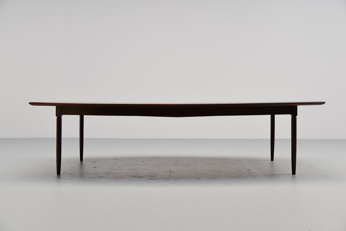 Danish Rosewood Conference Table Attributed to Arne Vodder, 1960 In Excellent Condition In Roosendaal, Noord Brabant