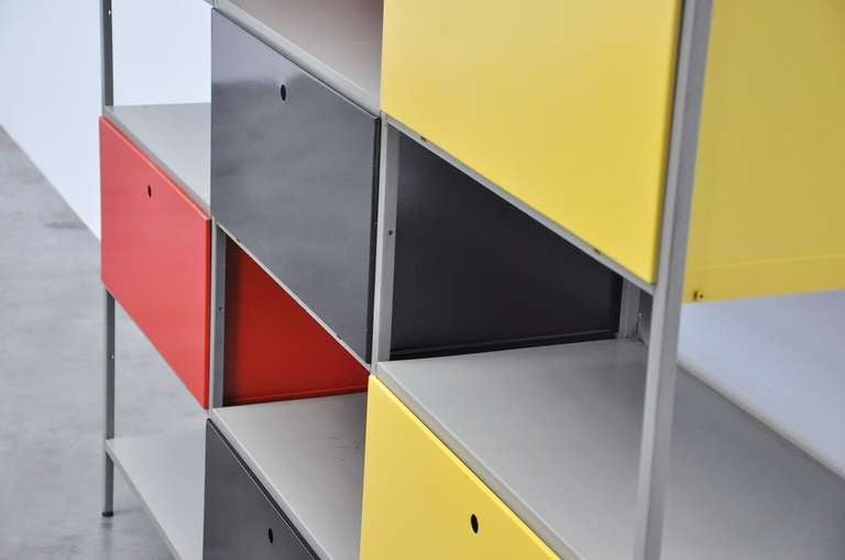 Wim Rietveld 663 Gispen bookcase room divider 1954 In Good Condition In Roosendaal, Noord Brabant
