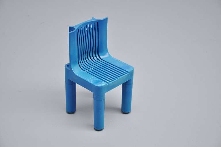 RARE plastic stackable kids chair #4999/5 designed by Marco Zanuso and Richard Sapper for Kartell, Italy 1964. Sapper and Zanuso are 2 world known designers and designed these kids chairs for Kartell. Mostly you see them in white, yellow or red,
