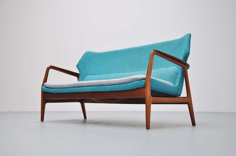 Mid-20th Century Bovenkamp Wingback Lounge Sofa Blue Aksel Bender Madsen, 1960