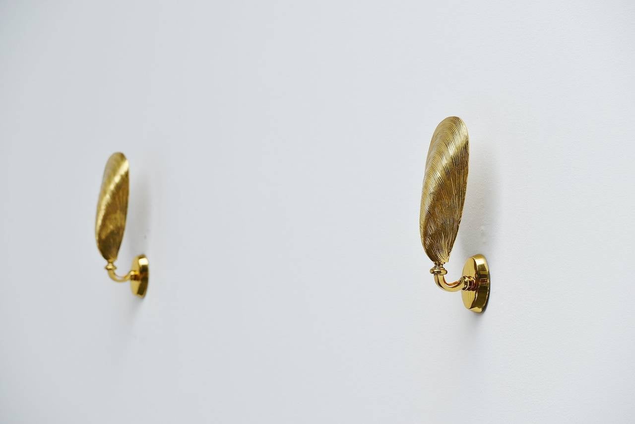 Solid Bronze Mussel Sconces Made in France, 1970 4