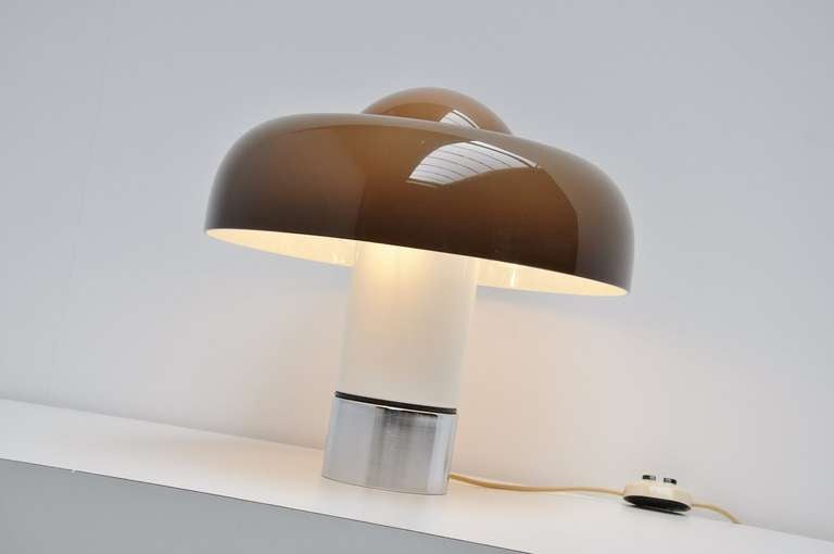 Brumbury Table Lamp by Luigi Massoni for Guzzini, 1972 In Good Condition In Roosendaal, Noord Brabant