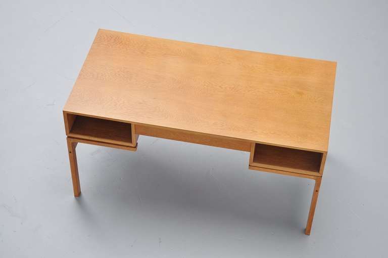 Arne Wahl Iversen Oak Desk for Vinde Mobelfabrik, 1965 In Excellent Condition In Roosendaal, Noord Brabant