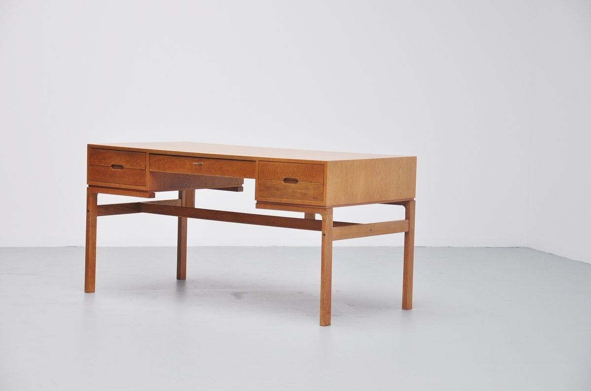 Scandinavian Modern Arne Wahl Iversen oak desk for Vinde Mobelfabrik 1965