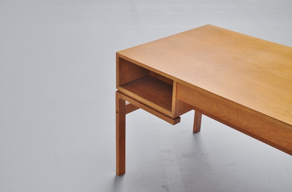 Oak Arne Wahl Iversen oak desk for Vinde Mobelfabrik 1965