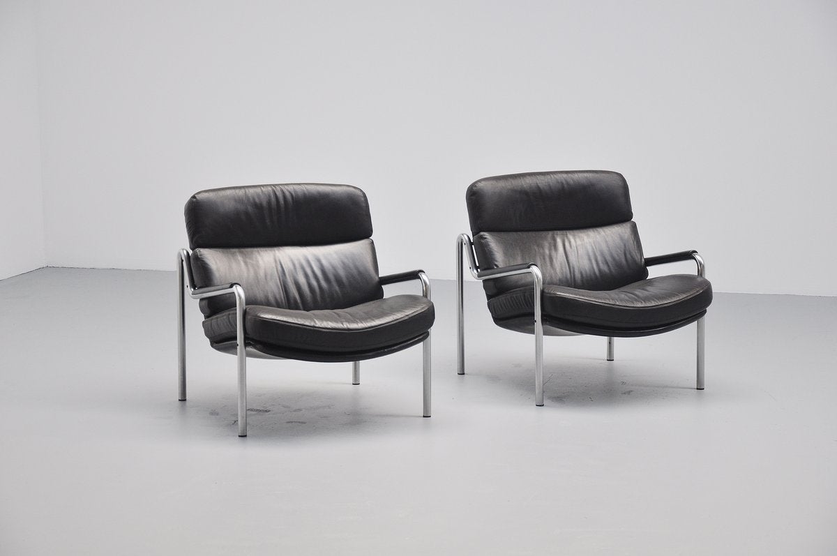 Comfortable pair of lounge chairs designed by Jorgen Kastholm for Kusch & Co, Germany 1970. These chairs are made of brushed tubular steel frame and have high quality black leather seats and arm rests. The chairs are in amazing condition with