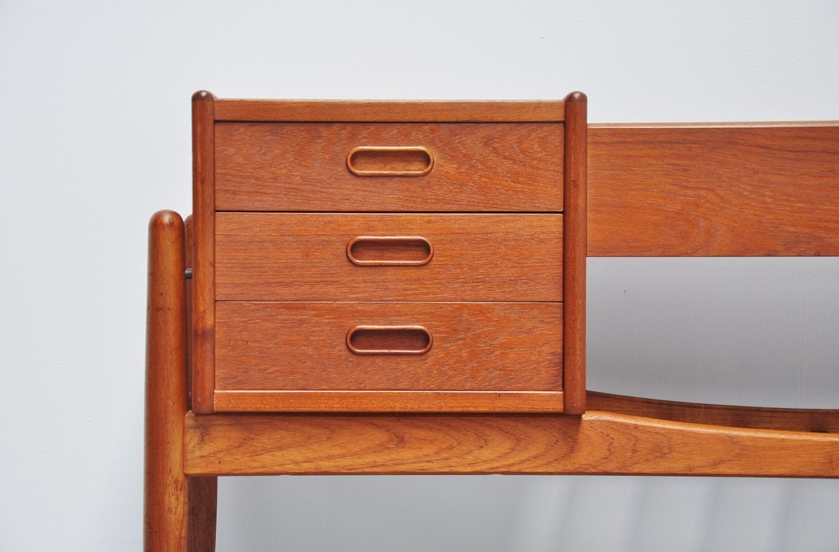 Arne Wahl Iversen planter credenza Denmark 1961 2