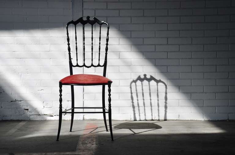 Italian Chiavari Side Chair in Black with Red Upholstery, 1950 4