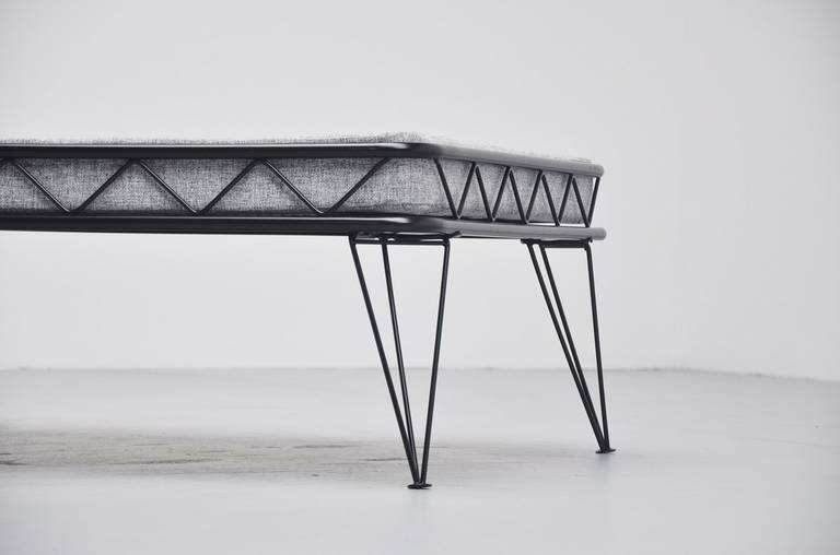 Wim Rietveld Arielle Daybed Black and Grey, Holland, 1955 In Excellent Condition In Roosendaal, Noord Brabant