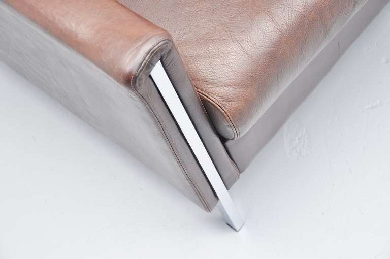 Metal Pierre Paulin 442/2 sofa in brown leather Artifort 1962