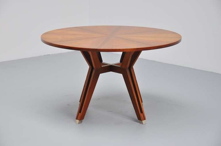 Mid-Century Modern Ico Parisi MIM Round Dining Table in Walnut 1958