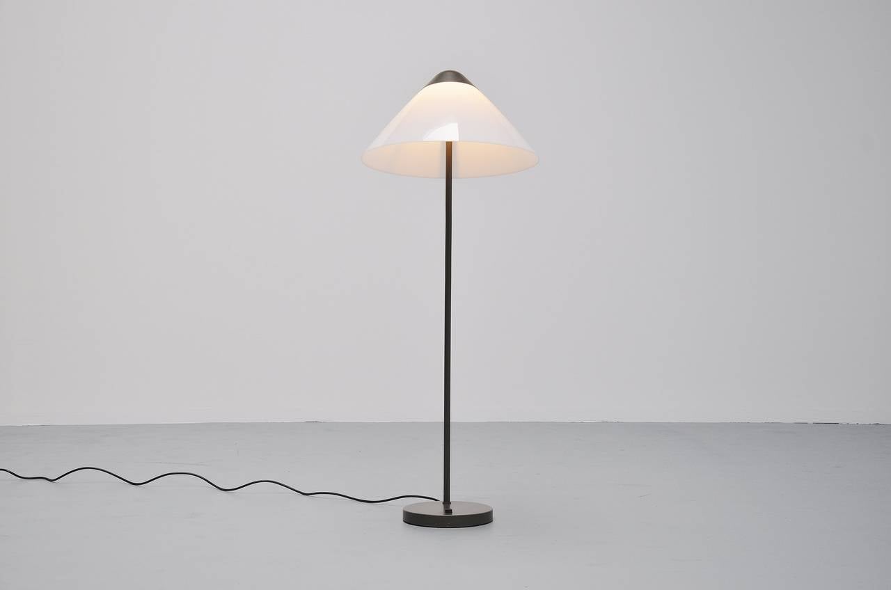 Danish Hans Wegner Opala Floor Lamp, Louis Poulsen 1975