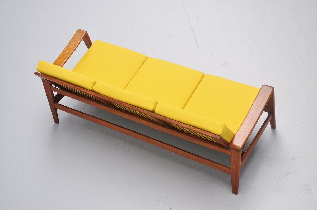 Arne Wahl Iversen Lounge Sofa, Komfort, Denmark, 1960 In Excellent Condition In Roosendaal, Noord Brabant