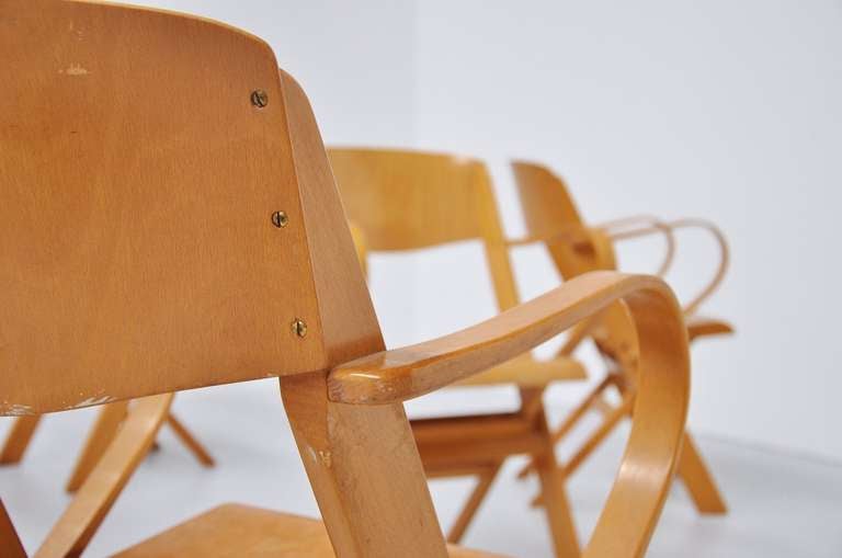 24x Dutch Plywood Folding Chairs with Arms 1950 2