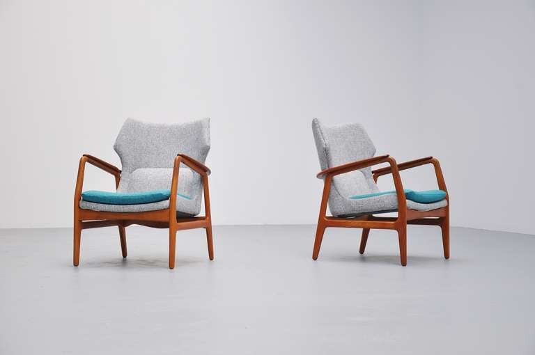 Fantastic pair of high wingback chairs by Bovenkamp, Holland, 1960. Bovenkamp furniture was worldwide known because of its quality furniture. The Danish influences on the Bovenkamp designs are very strong. Bovenkamp was also a very important