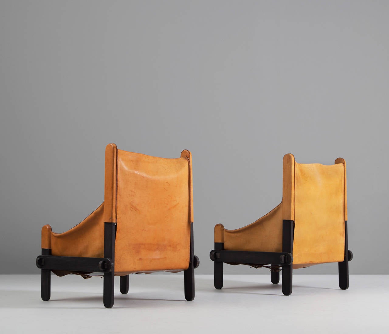 French Cognac Leather Pair of Easy Chairs In Excellent Condition In Waalwijk, NL