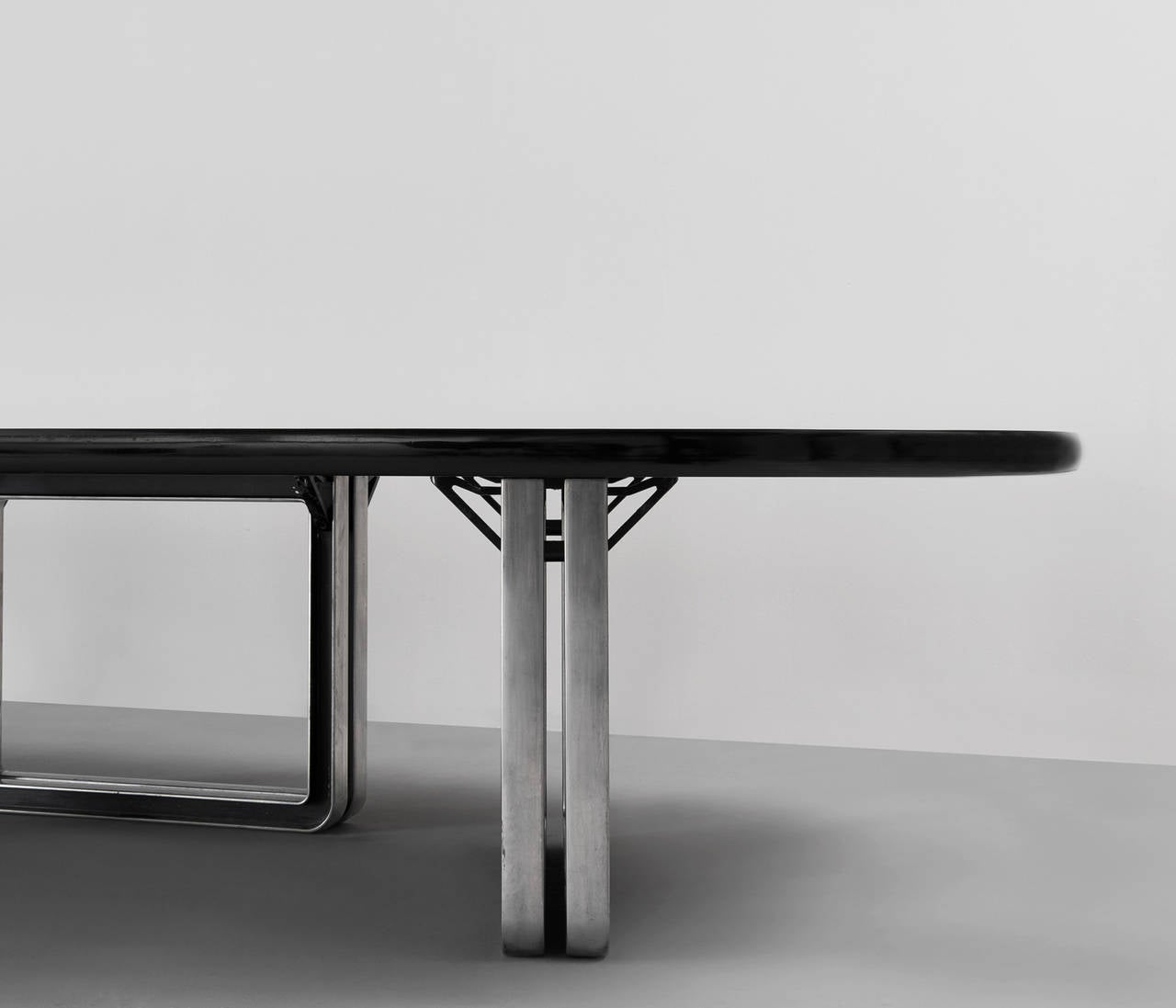 Mid-20th Century Very Large Conference Table by Osvaldo Borsani for Tecno