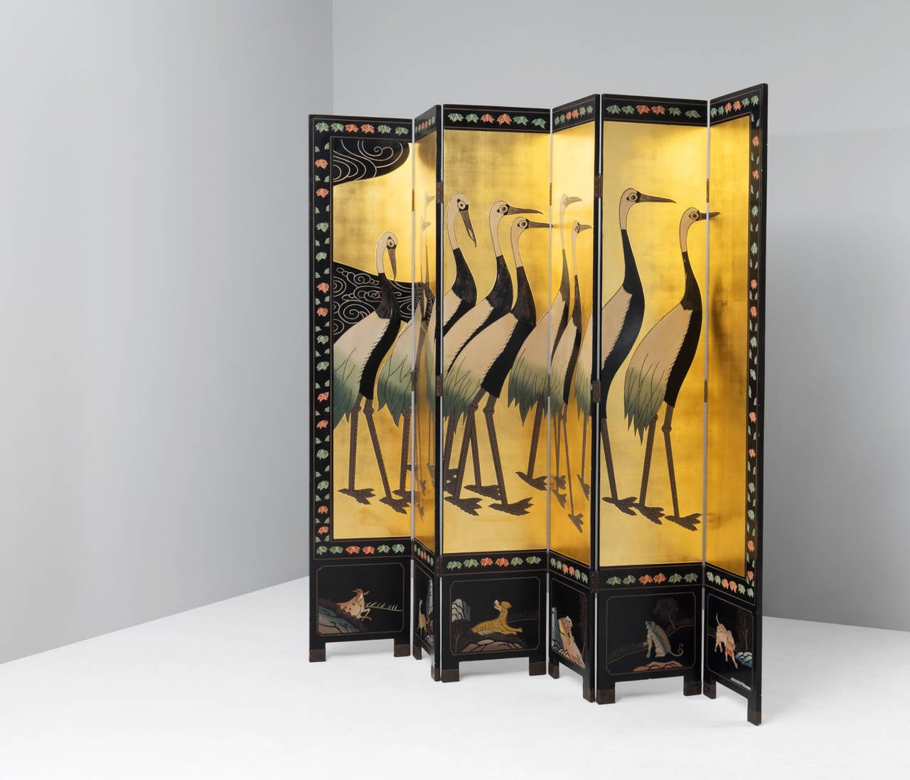 Large Folding Screen with Decorative Panels in Gold Leaf For Sale at