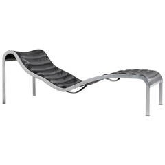 Olivier Mourgue 'Whist Chaise' Chaise Longue in Black Leather