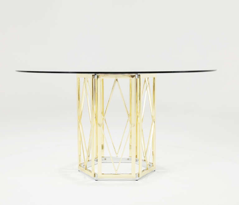 Sculptural Italian Brass And Chrome Pedestal Table With Round Glass Top In Excellent Condition In Waalwijk, NL
