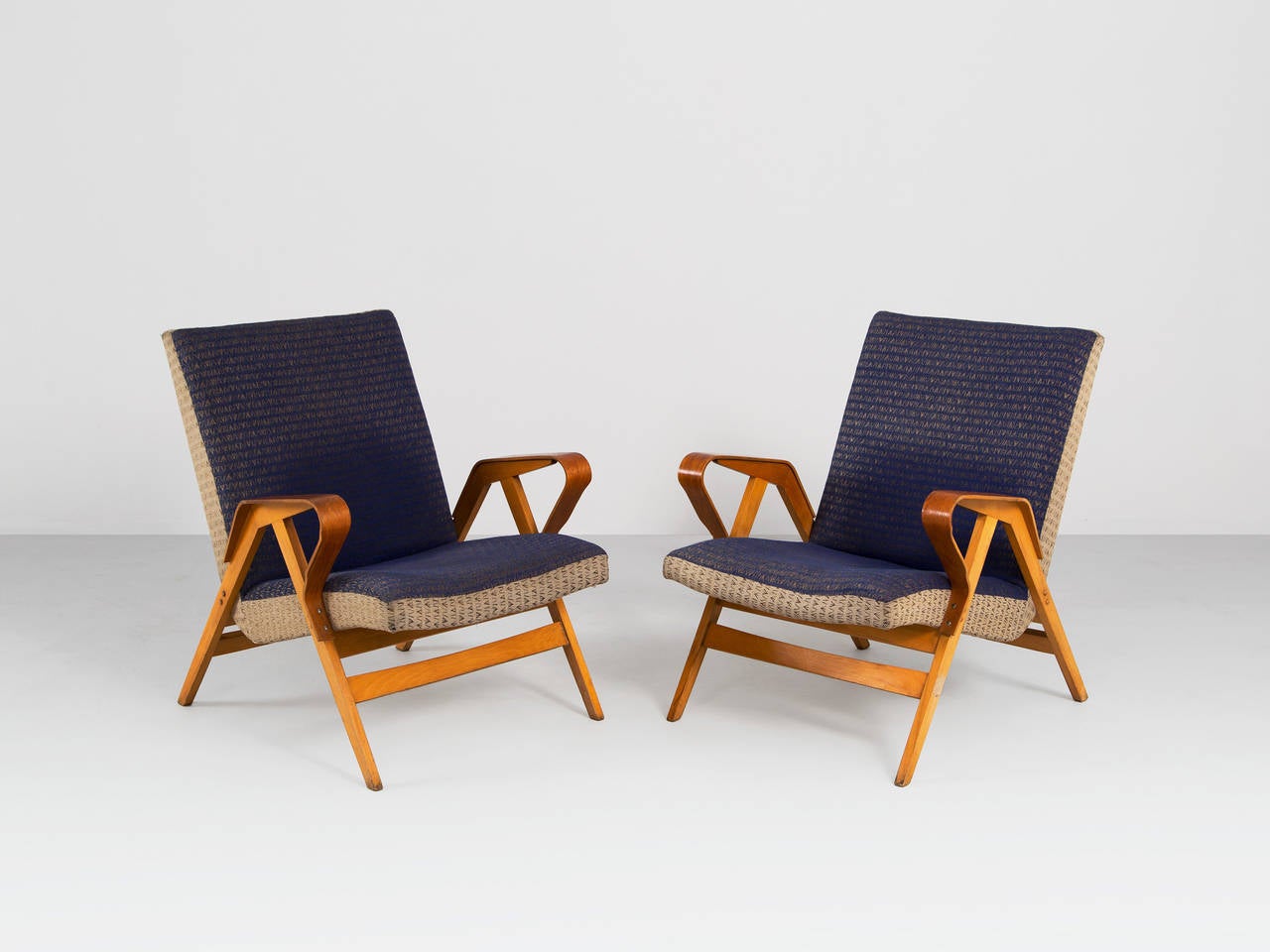 Early 1950s Plywood Lounge Chairs In Excellent Condition In Waalwijk, NL