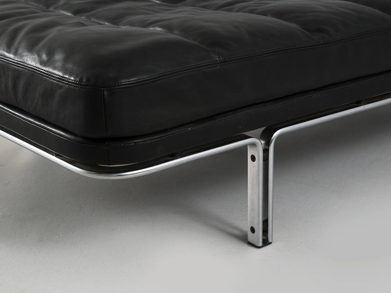 Danish Horst Bruning Daybed in Original Black Leather and Chrome