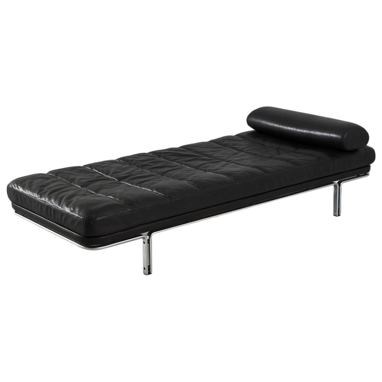 Horst Bruning Daybed in Original Black Leather and Chrome For Sale at