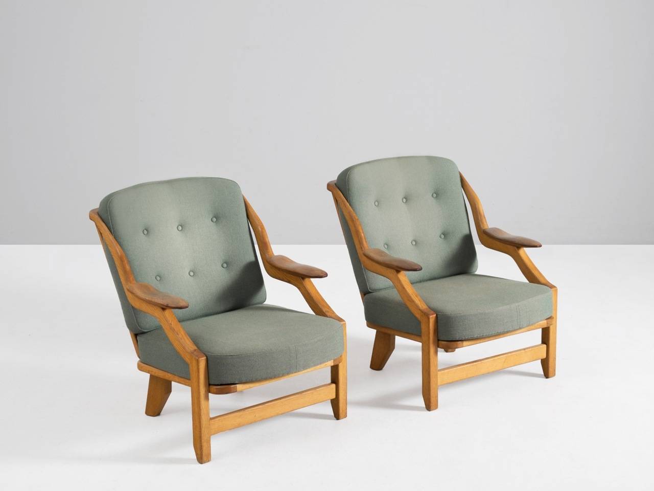 Mid-Century Modern Pair of slat back lounge chairs by Guillerme & Chambron