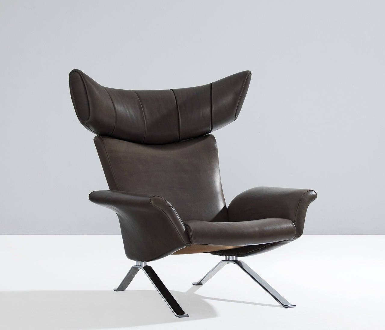 Mid-Century Modern 'Ox' Lounge Chair with Leather Upholstery, Denmark, 1960s