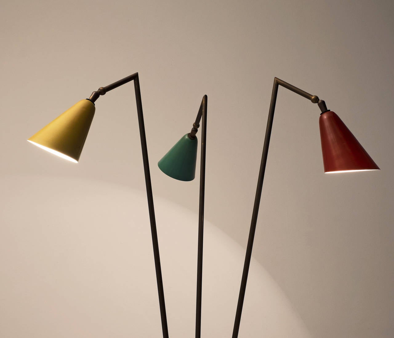 Italian Floor Lamp with Colored Shades In Excellent Condition In Waalwijk, NL