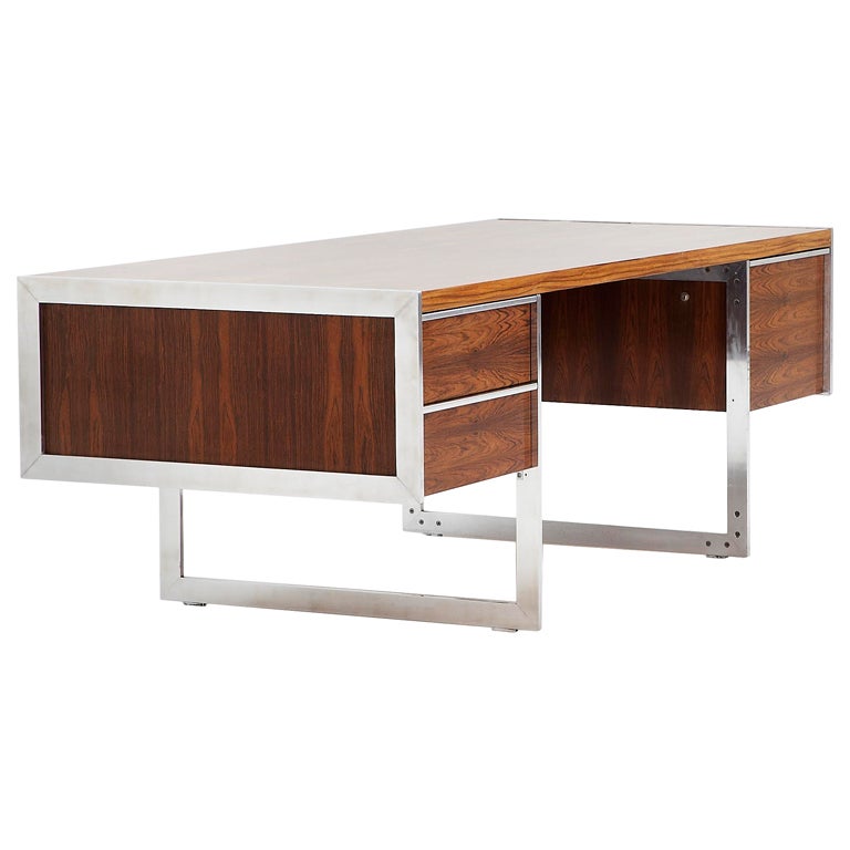 Exclusive rosewood Executive desk by Howard Miller at 1stdibs